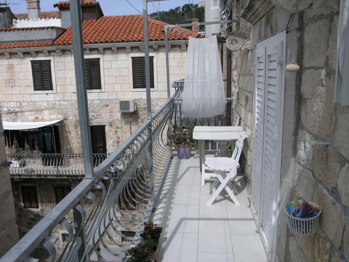 Hvar 4 Apartman